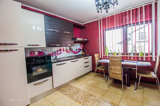 Vila segmentul Spectacular,   constructie noua,   Brasov