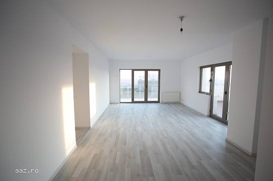 Penthouse etaj 15 Negociabil