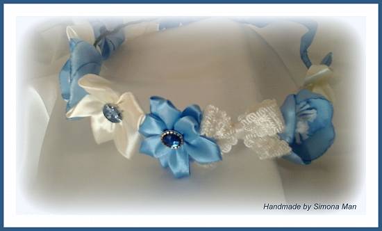 Coronita cu flori satinate realizate handmade