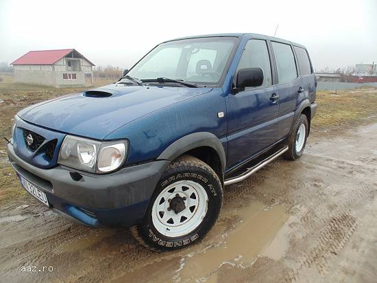 Vand Nissan Terrano II autoutilitara 4 locuri
