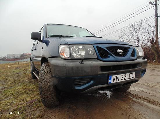 Vand Nissan Terrano II autoutilitara 4 locuri