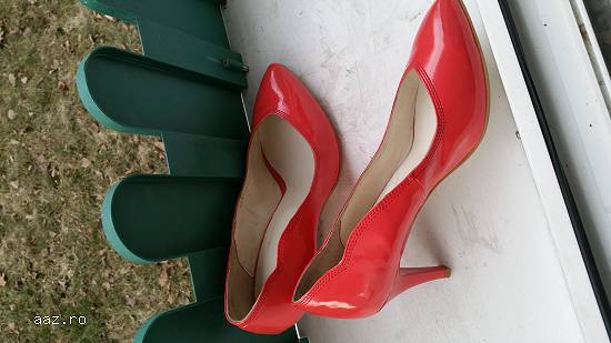 Pantofi dama piele lacuita -produs romanesc