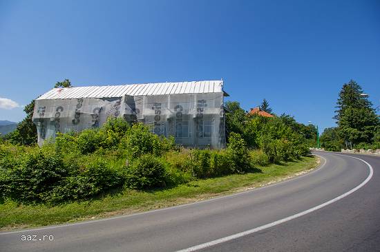 Special! 1.700 mp construiti,   2.000mp teren,   Drumul Poienii