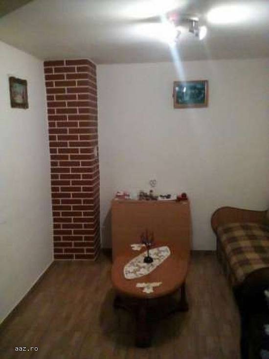 Vând casa curte chitila ilfov