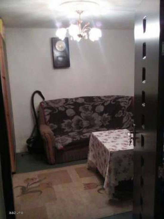 Vând casa curte chitila ilfov