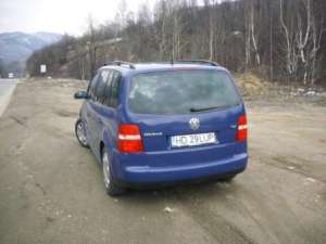 auto w touran 2005
