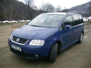 auto w touran 2005