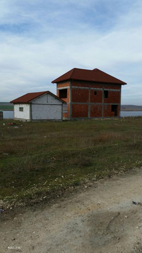 Vila-Corbu Lac P+1+M//RATE//