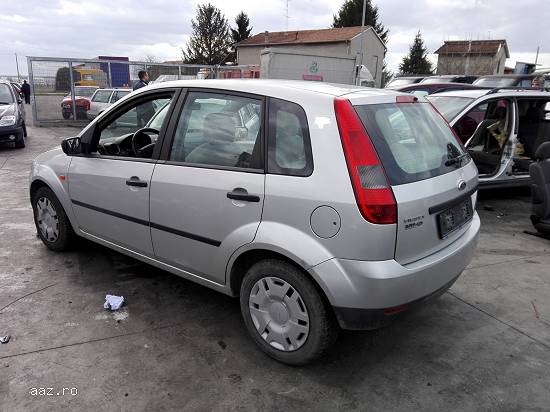ford fiesta ,   an fabricatie 2004 ,   1.25 tip motor fuja (1)