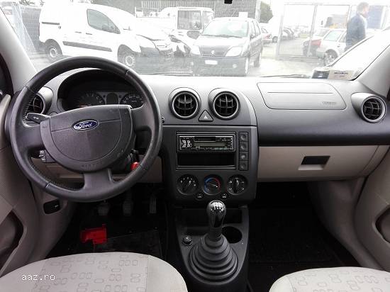 ford fiesta ,   an fabricatie 2004 ,   1.25 tip motor fuja (1)