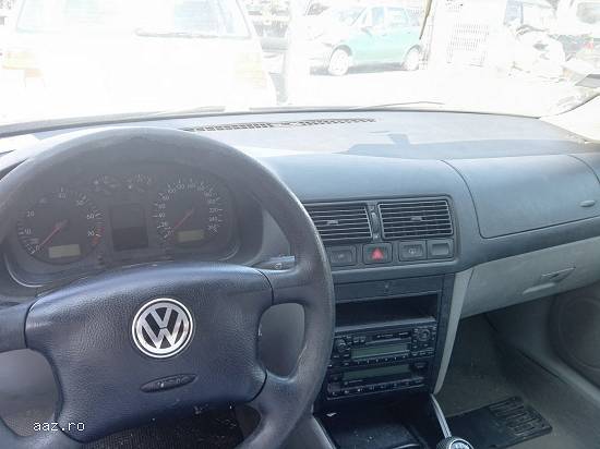 Volkswagen Golf 4 an fab.2002 1.6 16v tip motor AZD (1)