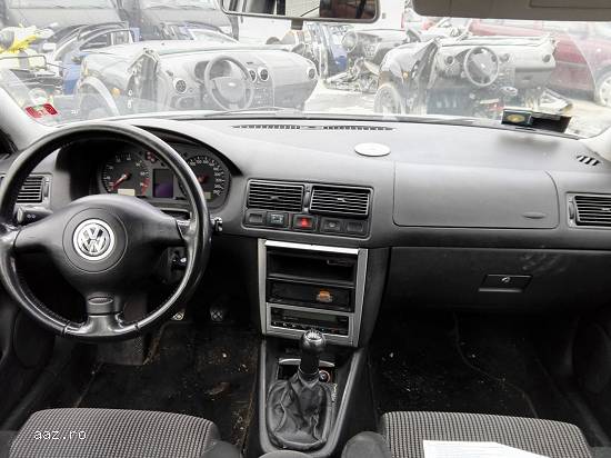 volkswagen golf 4 combi ,   an fabricatie 2000 ,   1.6 8v tip motor akl (1)