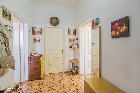Apartament in casa,   curte luminoasa,   Central- Brasov