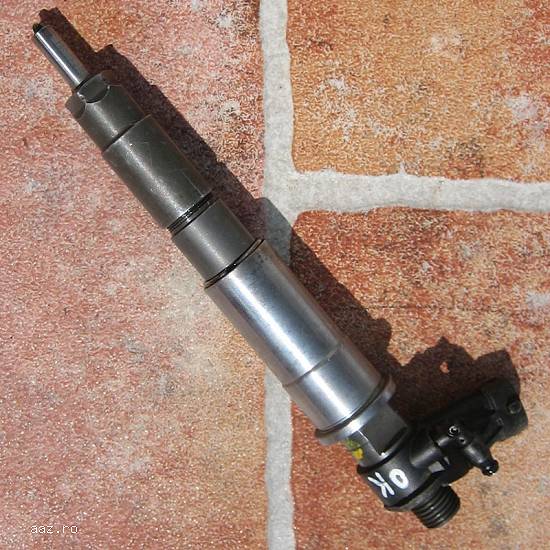 Injector Renault 2.0 dCi 90-178 CP 0445115007