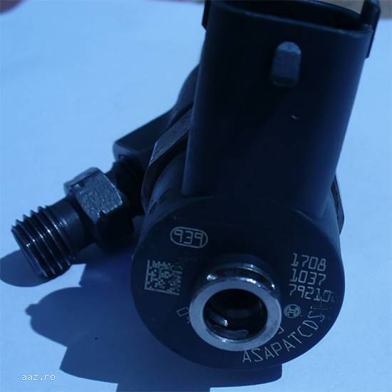 Injector Fiat 1.3 D Multijet 75,   84 și 90 CP 0445110183