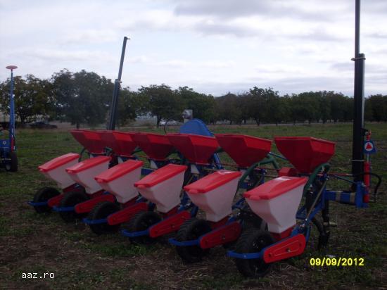 SEMANATORI DE PORUMB TIP SPP 4 ,     6 si 8 CU  FERTILIZARE