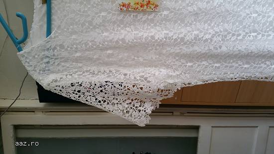 Rochita de mireasa scurta din broderie