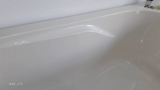 cada baie dreptunghiulara colorata