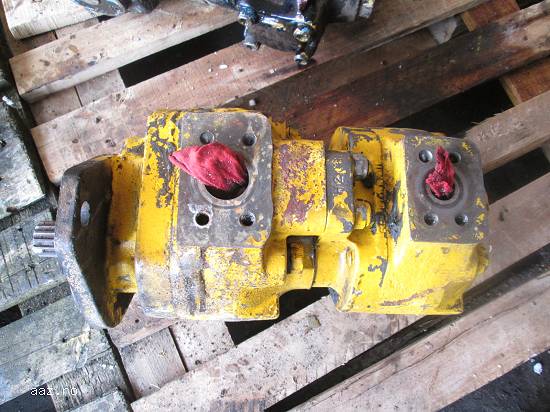 Pompa David Brown PA2210  de Hanomag 66