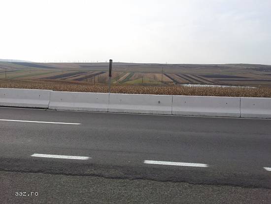 Lichidator judiciar,   vand prin licitatie publica parcele de teren situate in localitatea Tureni,  