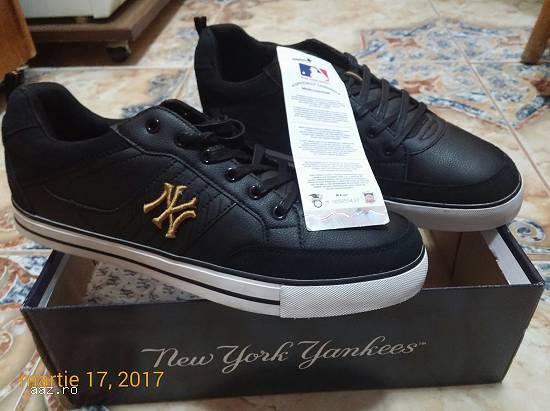 pantofi sport barbatesti,   new york yankees sneaker sunya low,   negri,   44,   noi,   cutie cu hol