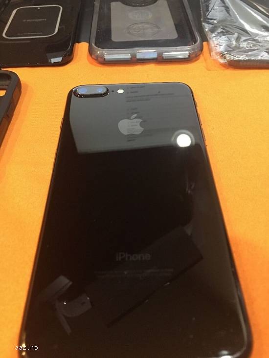 Apple iPhone 7 - 256GB - Black Smartphone - Unlocked