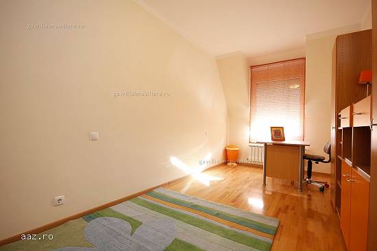 Inchiriez vila in Complex Ibiza - Baneasa