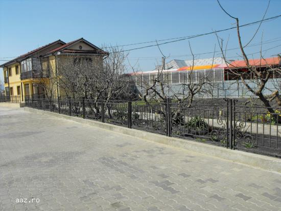 Imobil Unirea - Odobesti,                   la sosea