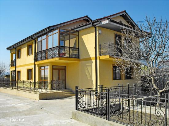 Imobil Unirea - Odobesti,                   la sosea