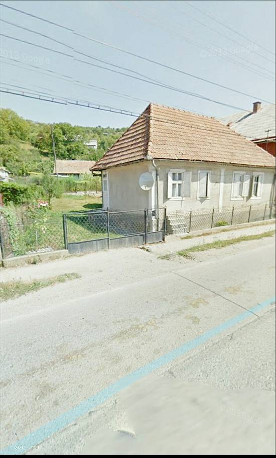 Casă de vânzare