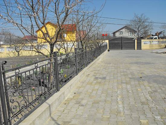 Imobil Unirea - Odobesti,                   la sosea