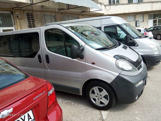 Inchiriez microbuze de 8+1 locuri cu sofer. Atat intern cat si extern. Pret negociabil in functie de