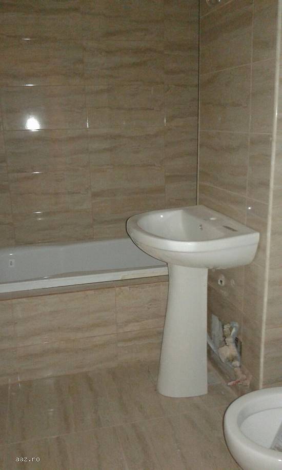 Proprietar vand apartament 2 camere conf 1 decomandat