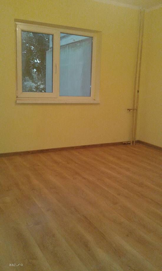 Proprietar vand apartament 2 camere conf 1 decomandat