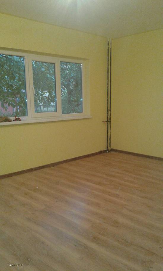 Proprietar vand apartament 2 camere conf 1 decomandat
