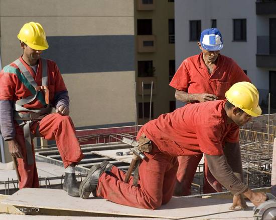 Muncitori in constructii