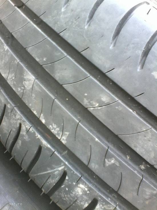 Anvelope de vara stare excelenta- 195/65/15 Michelin