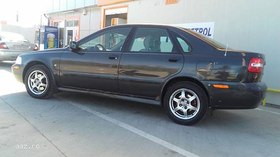 Vând volvo s40