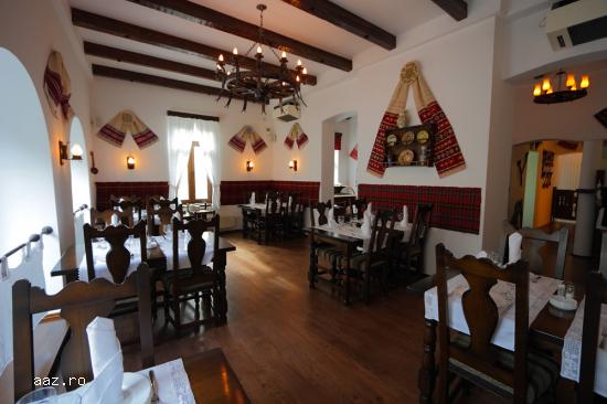 Mese pentru restaurant ,  tip Putna