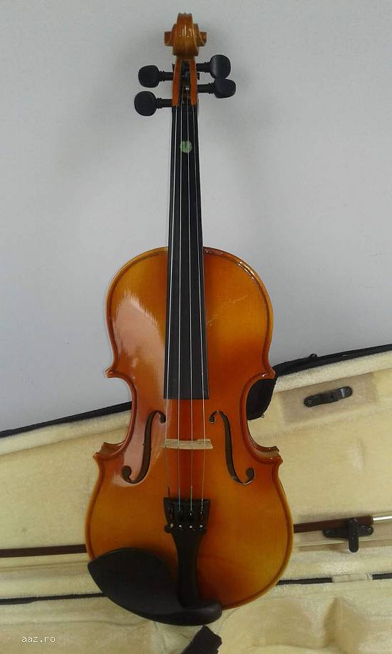 Vand vioara second hand