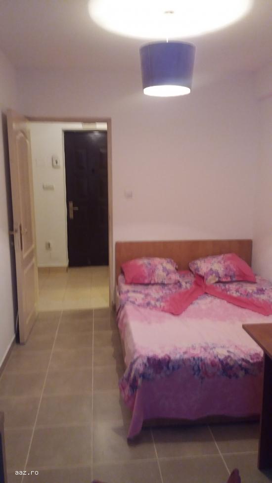 Inchiriez ap 2 camere 1000 LEI