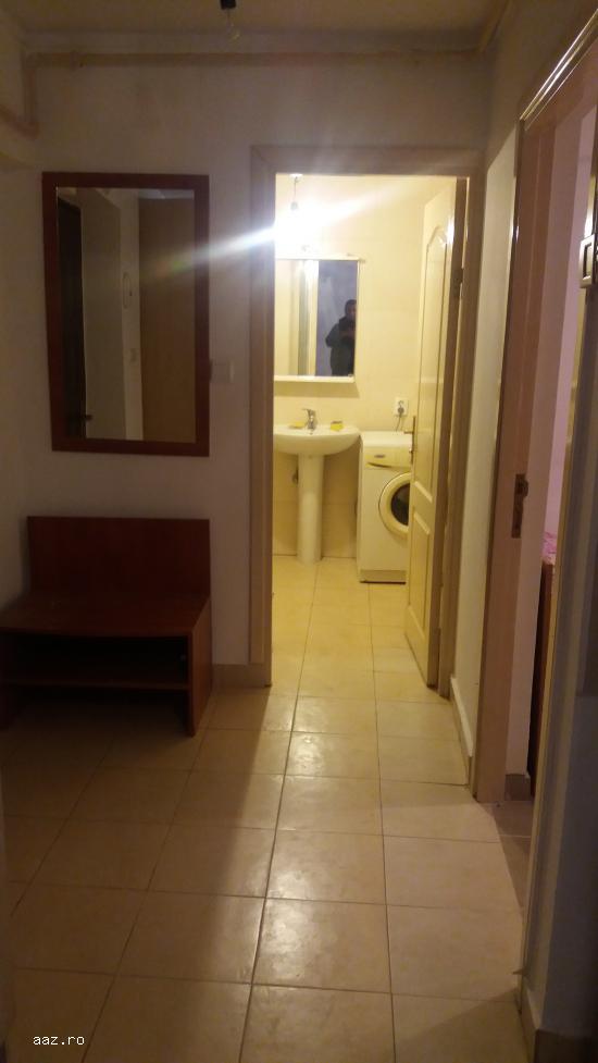 Inchiriez ap 2 camere 1000 LEI