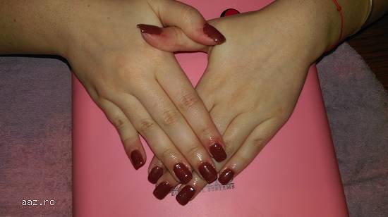 Unghii cu gel