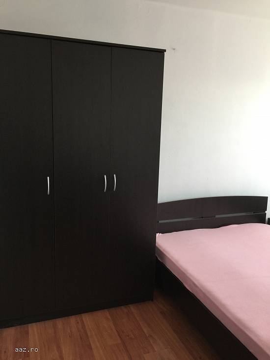 Apartament 4 camere (Metrou Aparatorii Patriei)