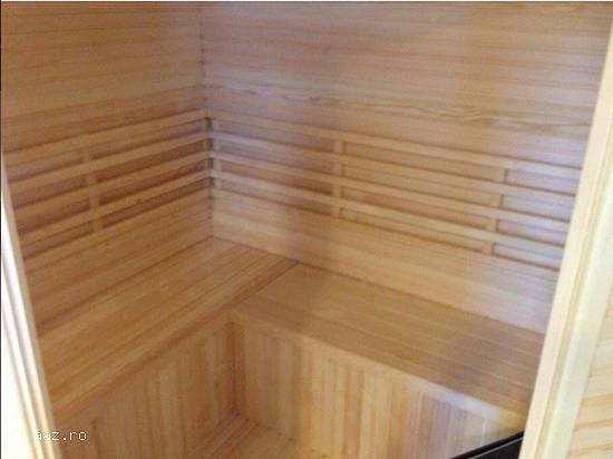 Sauna Finlandeza Echipata cu Soba Sauna si Usa sauna Sticla Securizata