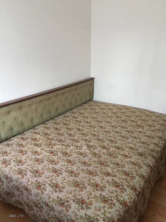 Camera gen garsoniera (Metrou Aparatorii Patriei)