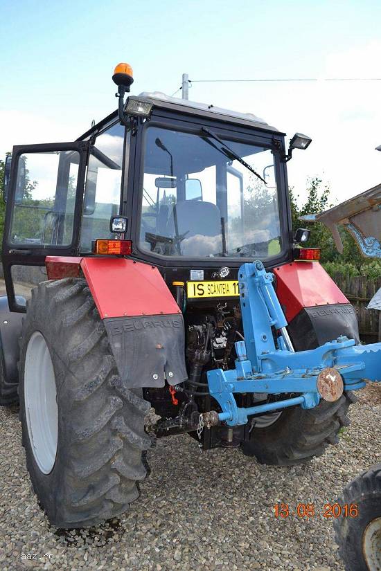 Tractor Belarus 1025.2