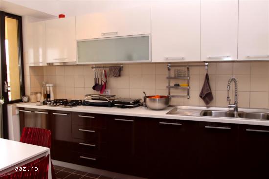 Mobilier la comanda