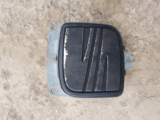Emblema sigla incuietoare haion Seat Leon 1P 2005-2007
