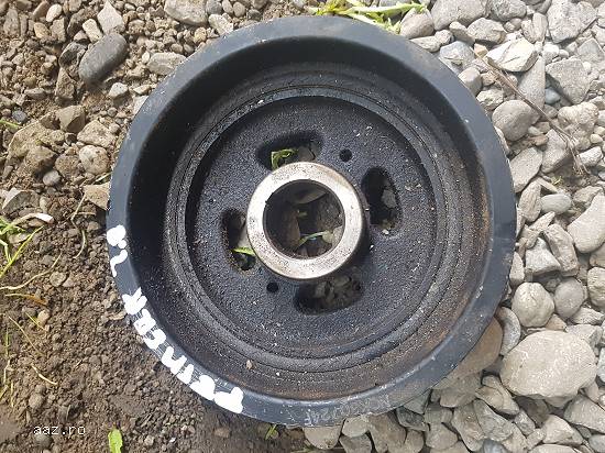 Fulie arbore vibrochen Nissan Primera P12 2.0 benzina 2004-2005